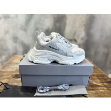 발렌시아 트리플 S