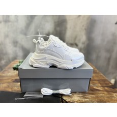 발렌시아 트리플 S