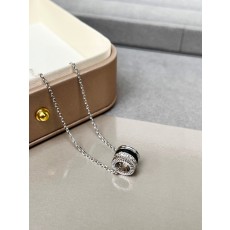 부쉐론 목걸이