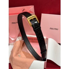 미우미우 3cm 벨트