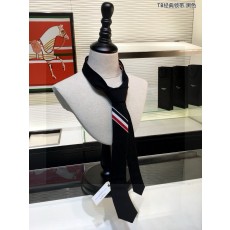 톰브라운 넥타이