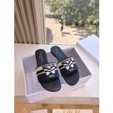 디올 슬리퍼