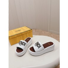 펜디 슬리퍼