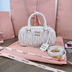 미우미우 마테라쎄 레귤러
