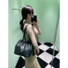 프라다 빅 럭키 클라우드백
