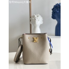 루이비통 M69205