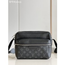 루이비통 M30233