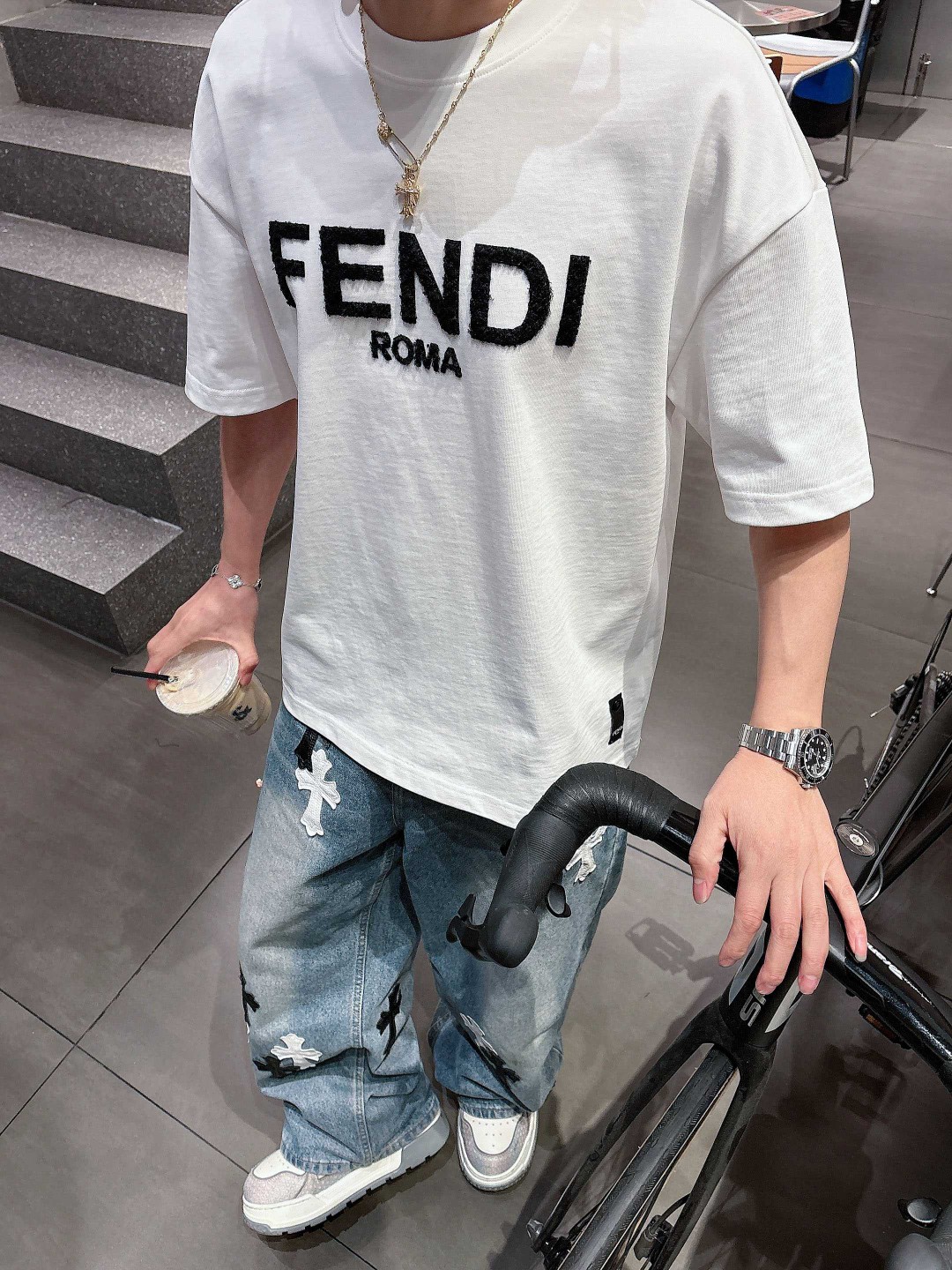펜디 반팔