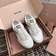 미우미우 스니커즈