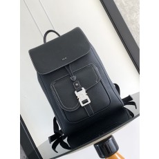 디올 백팩