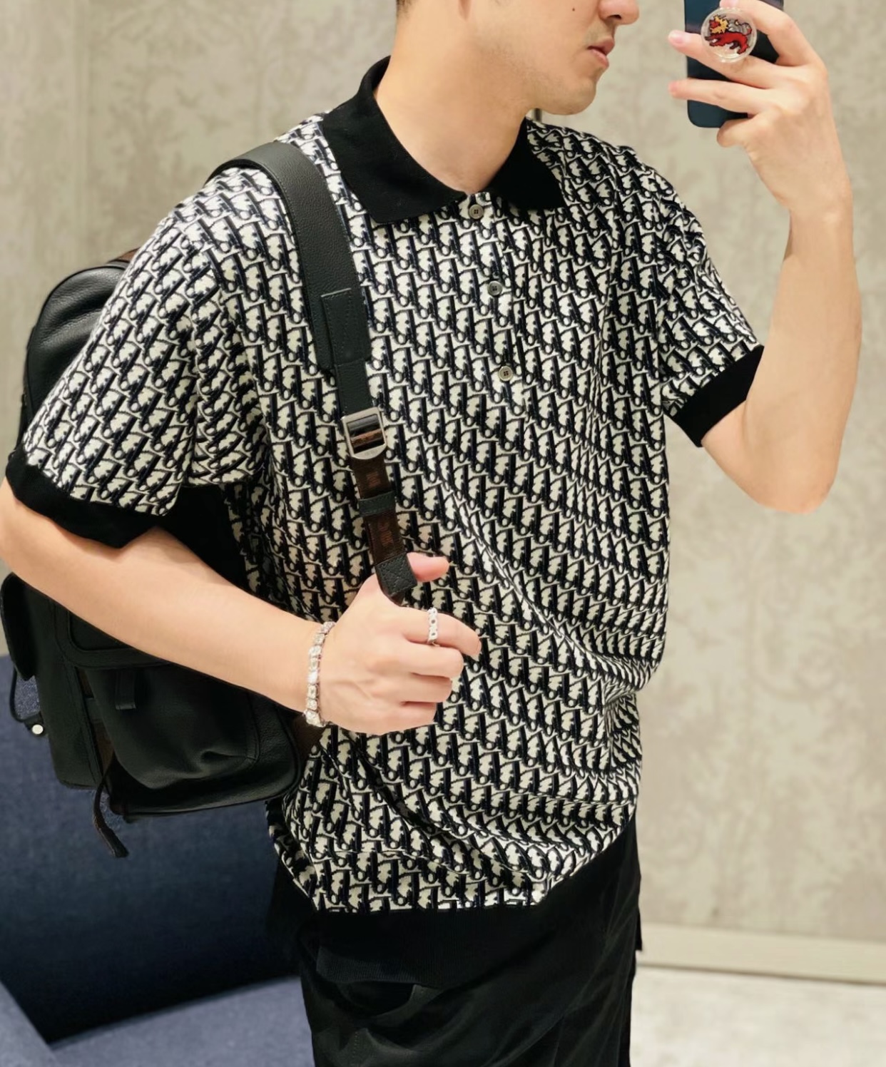 디올 반팔티