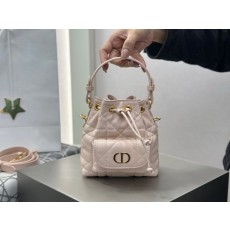 디올 카로백