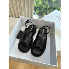 프라다 샌들