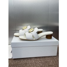 디올 슬리퍼