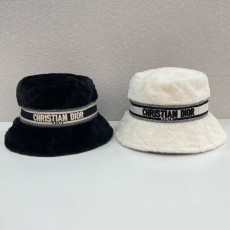 디올 모자