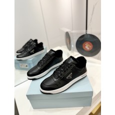 프라다 스니커즈