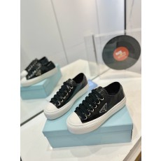 프라다 스니커즈