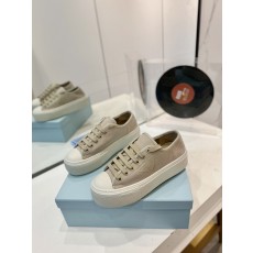 프라다 스니커즈