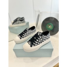 프라다 스니커즈