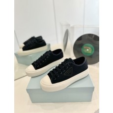 프라다 스니커즈