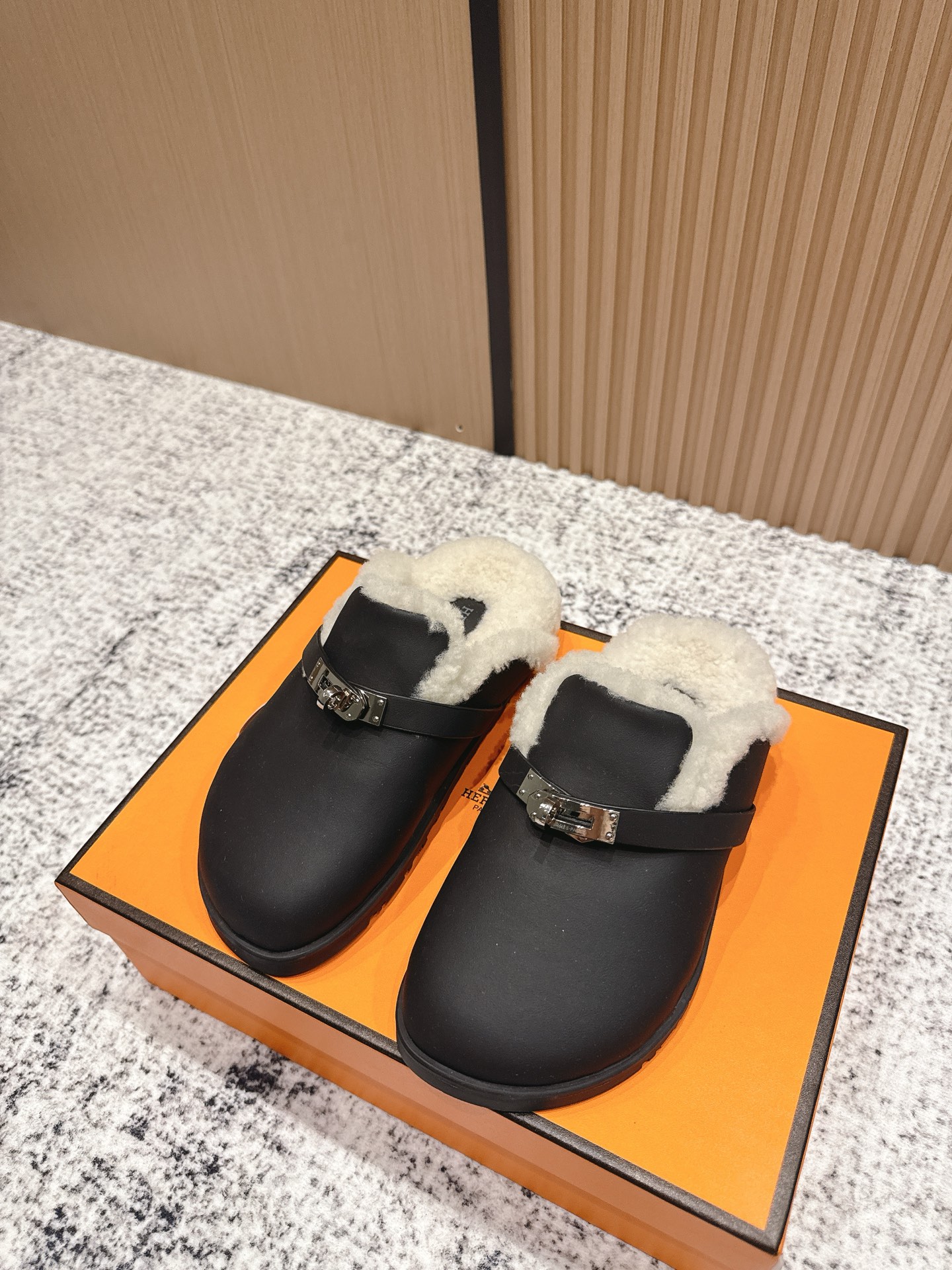 에르메스 털슬리퍼(3cm)