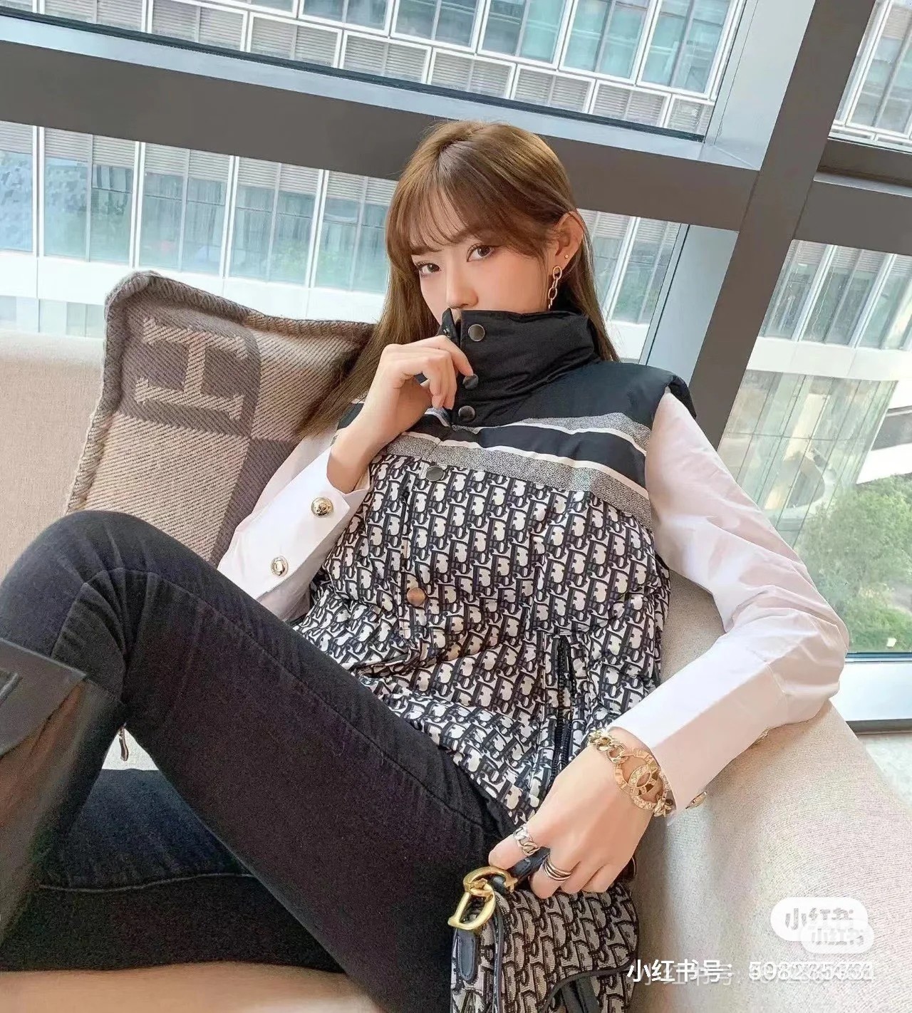 디올 조끼패딩