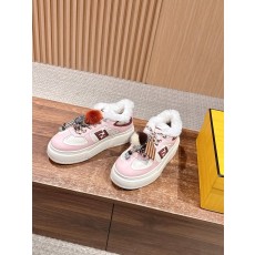펜디 스니커즈