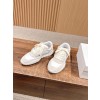 디올 스니커즈