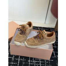 미우미우 스니커즈