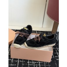 미우미우 스니커즈