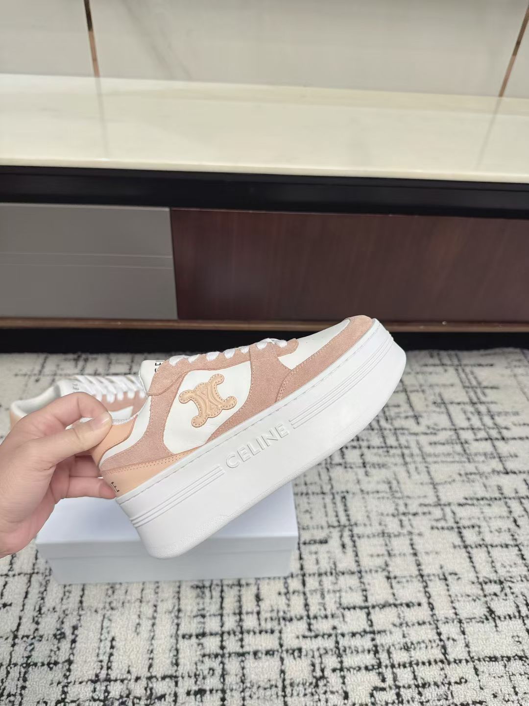 셀린느 스니커즈