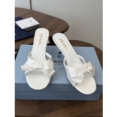 프라다 뮬 힐 7.5cm