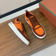 로로피아나 스니커즈