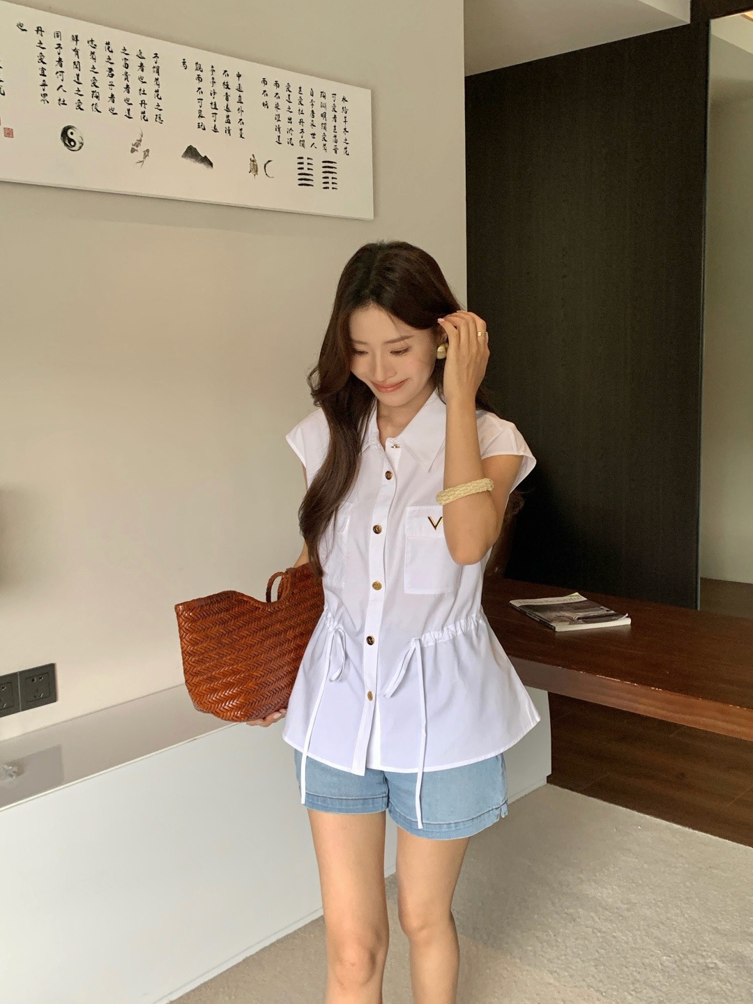 발렌티노 민소매 셔츠